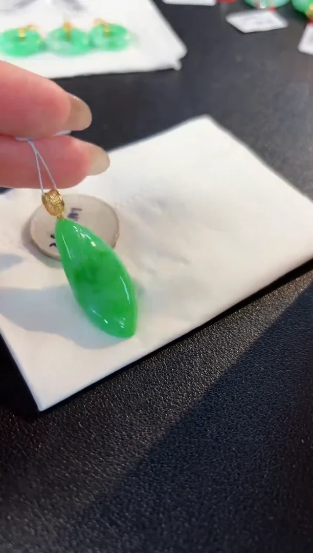 【闪购商品】翡翠颈饰18K金镶嵌缅料A货/支持复检/一件