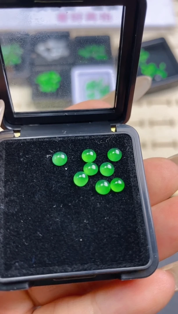 定制翡翠未镶嵌天然翡翠蛋面29