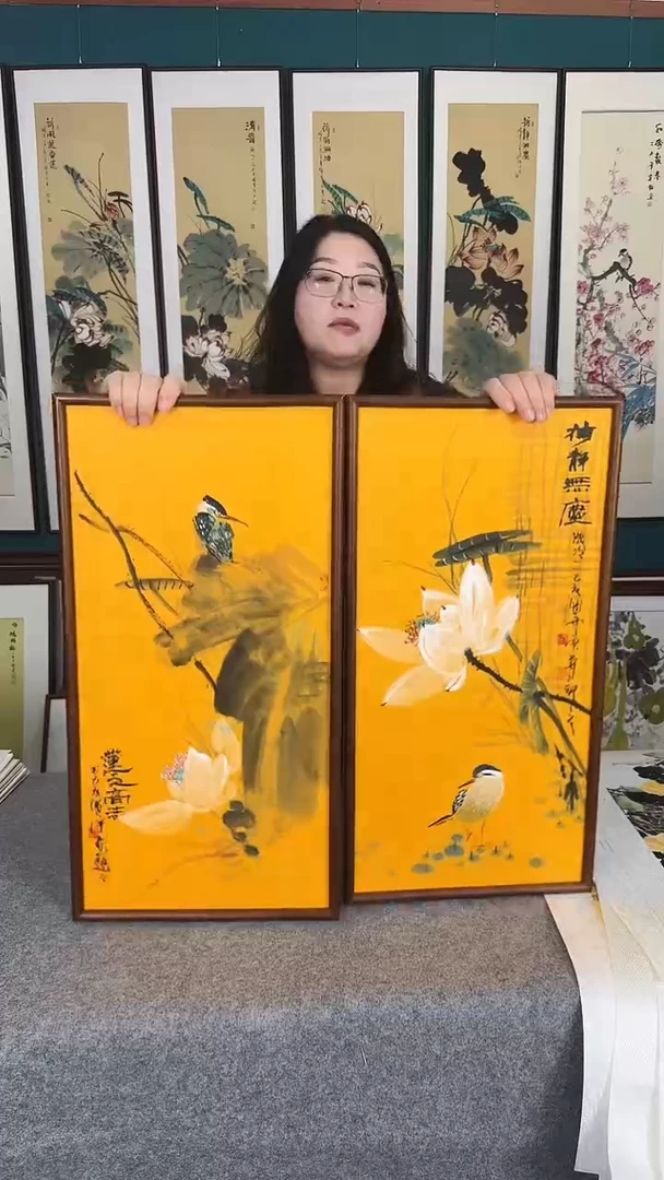 国画35*68荷花实木装裱