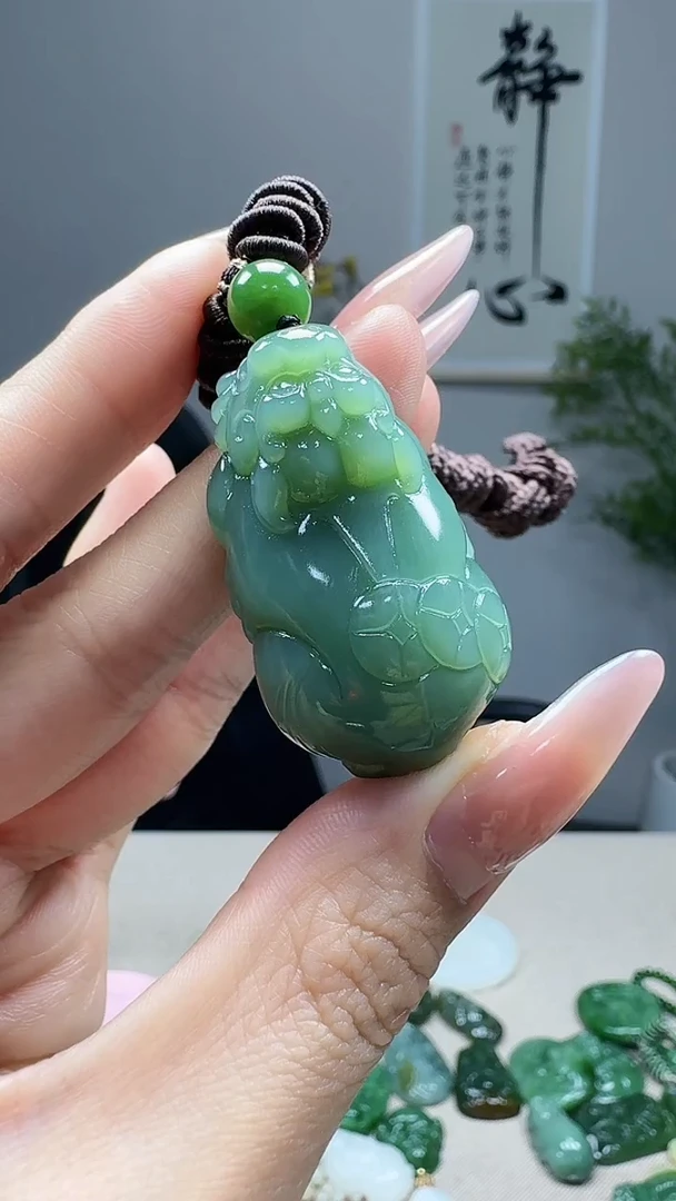 未镶嵌和田玉挂件1