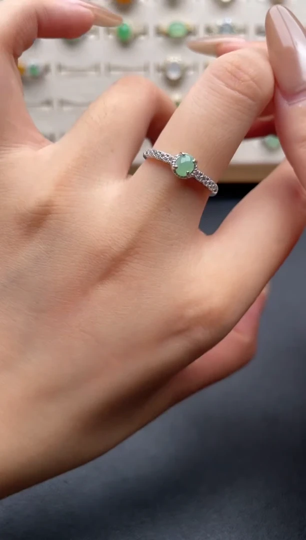 银S925镶嵌戒指翡翠一物一证一礼盒