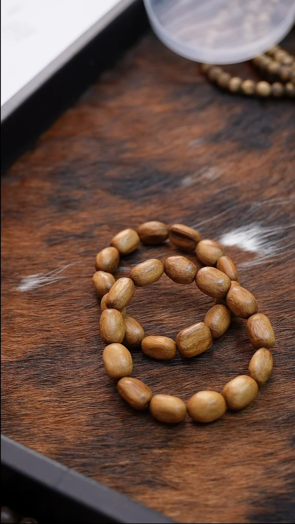 沉香手串ZY39337登流眉沉香多样性发一