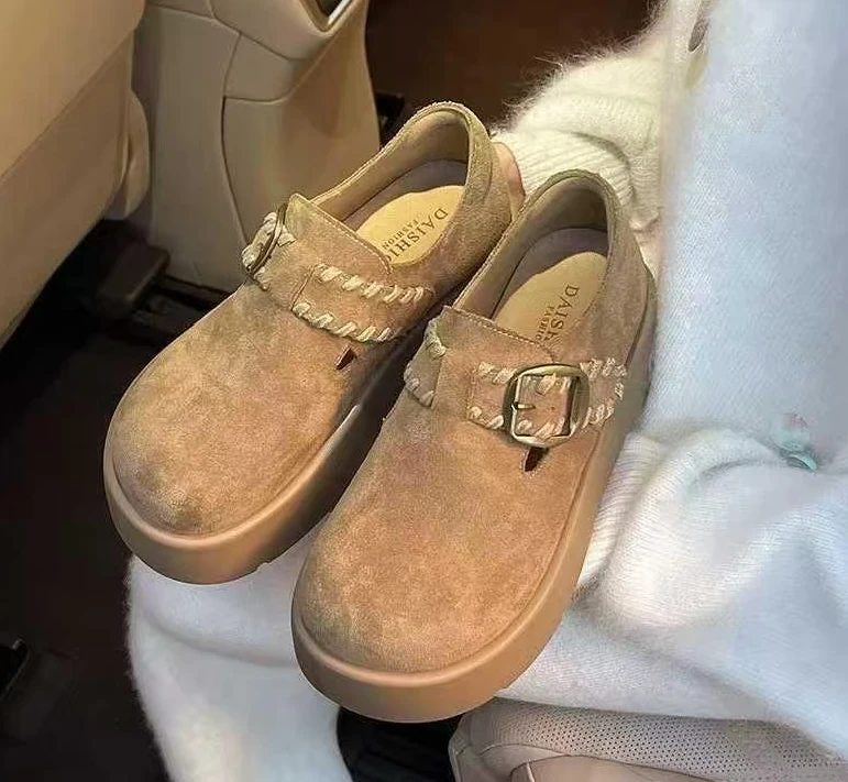 【华小姐】秋季新款时尚潮流圆头厚底透气百搭休闲鞋8328