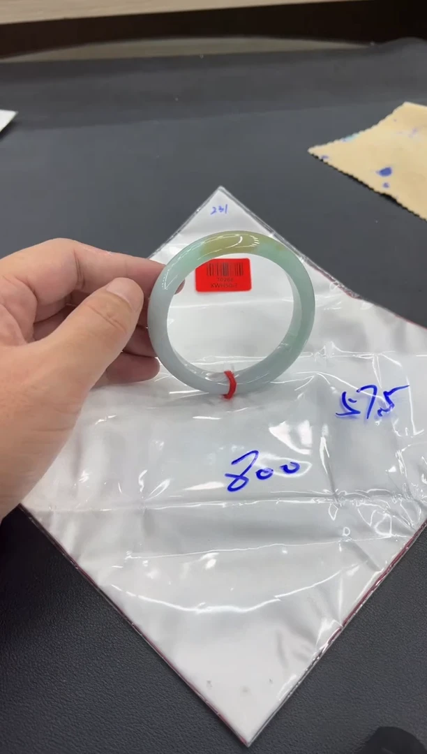 未镶嵌手镯翡翠翡翠手镯
