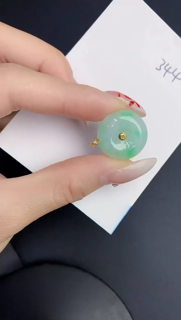 【闪购商品】翡翠颈饰18K金镶嵌0000000000