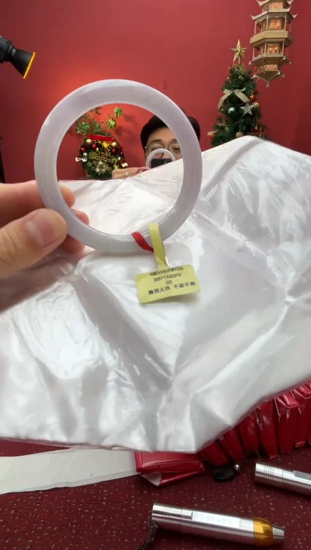 未镶嵌手镯（圆镯）翡翠翡翠手镯9