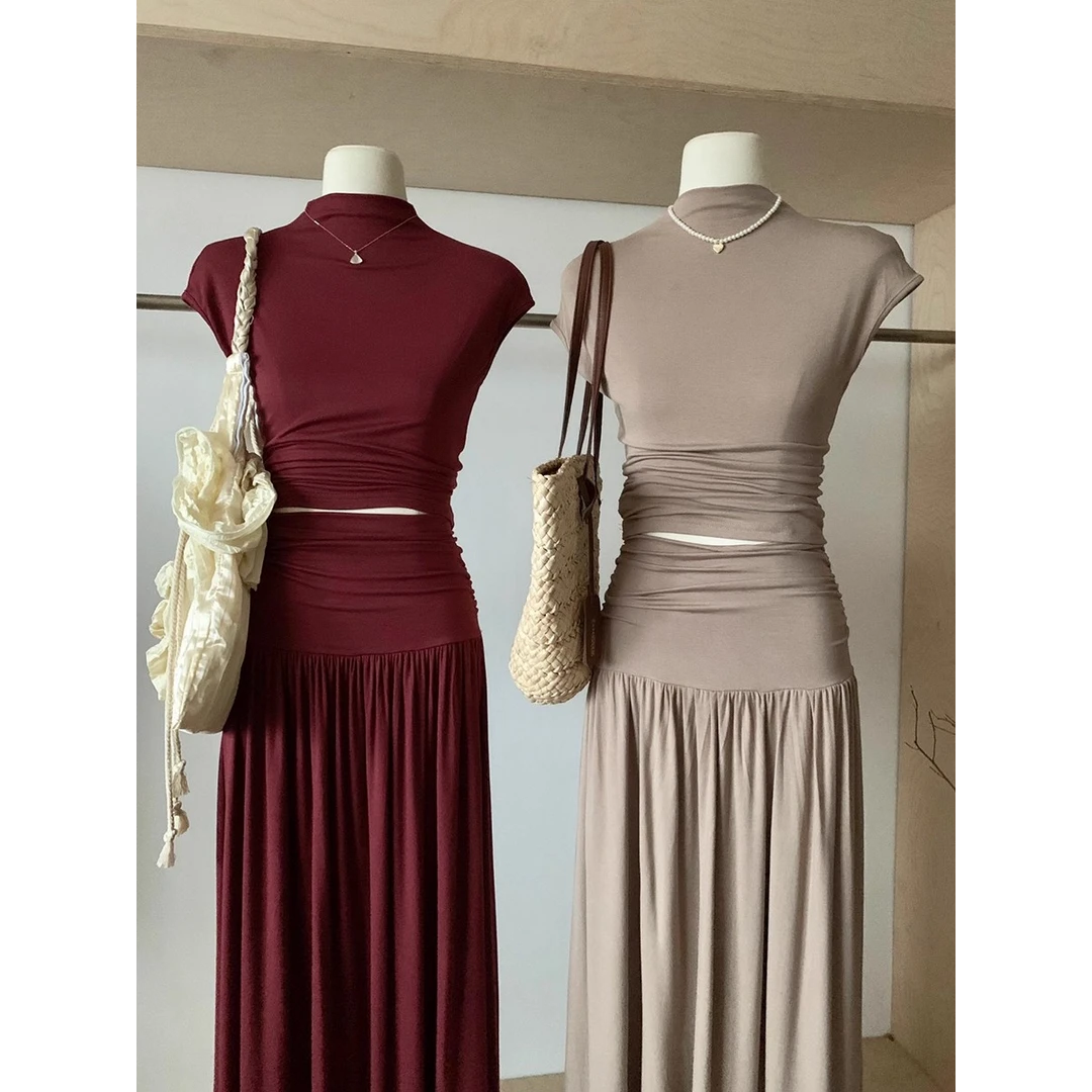 颜值甩它三条街！独特套装女短款褶皱上衣+气质高腰半身裙两件套女