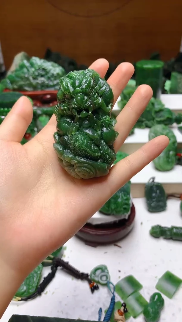 未镶嵌和田玉（碧玉）把件1