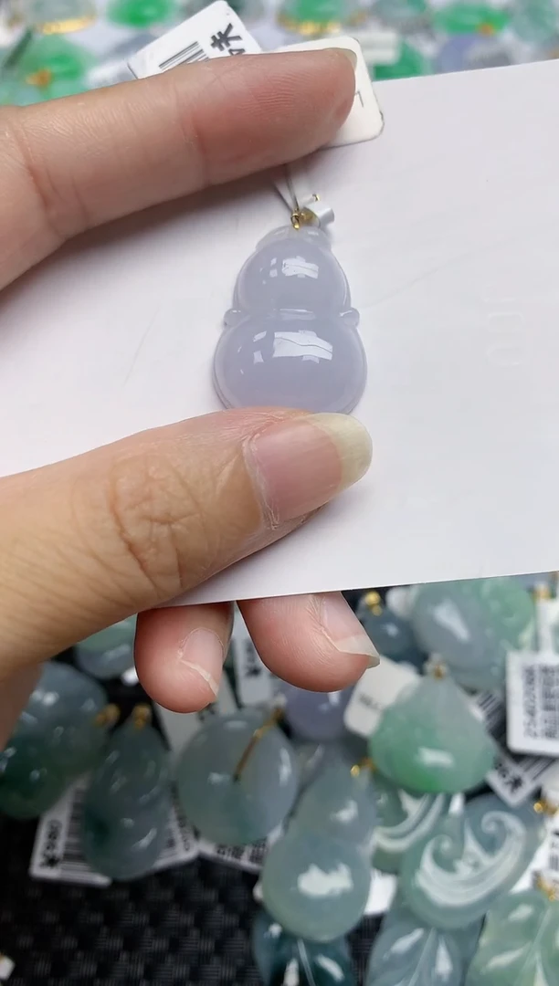 翡翠未镶嵌颈饰天然翡翠A货