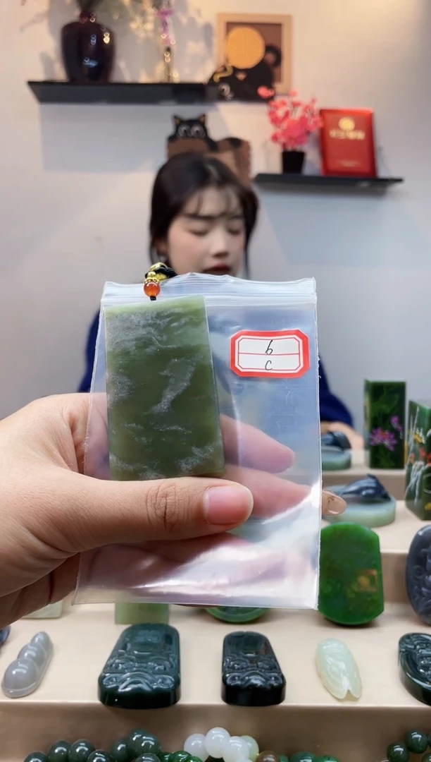 未镶嵌和田玉挂件1