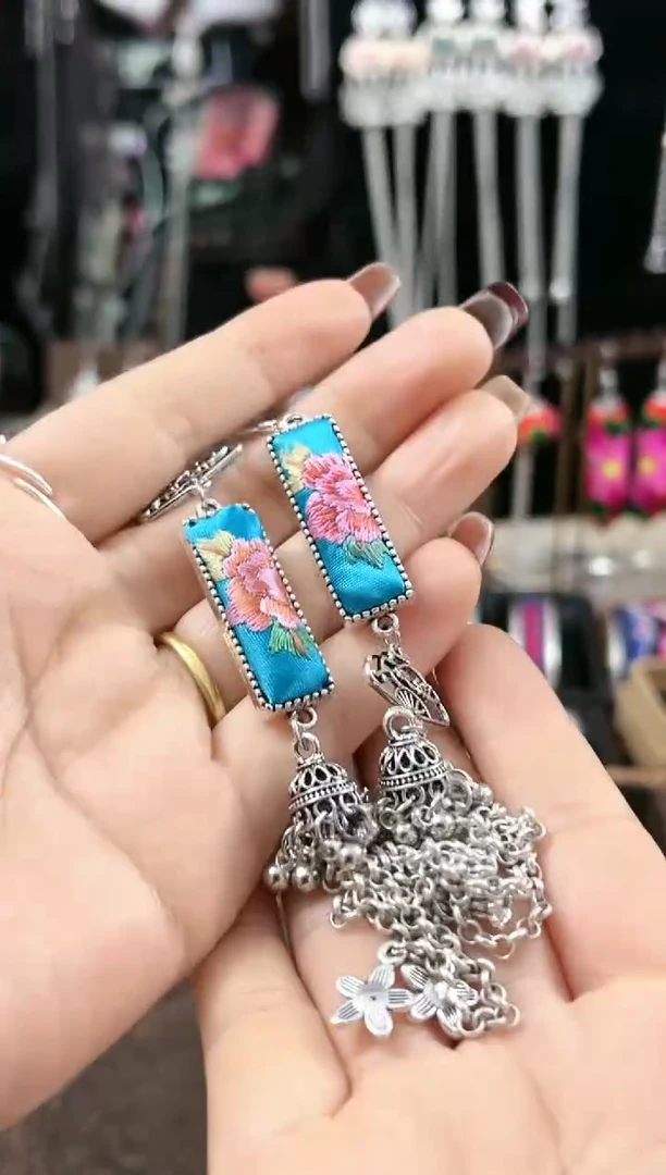 【闪购商品】织绣民族风老绣饰品560