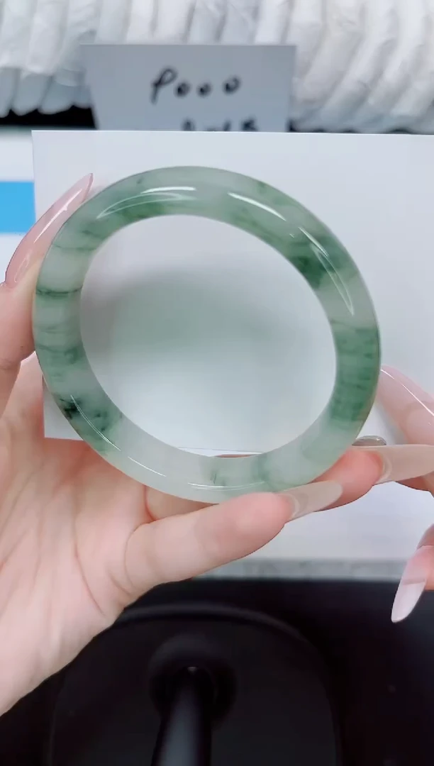 石英质玉手镯未镶嵌37