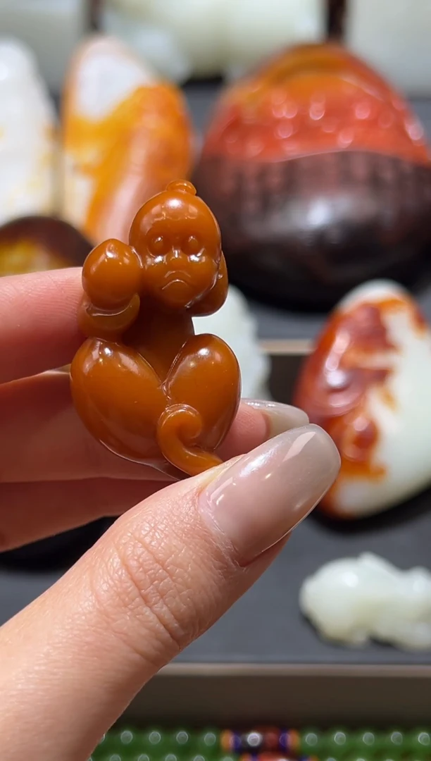 未镶嵌和田玉把件T*和田玉