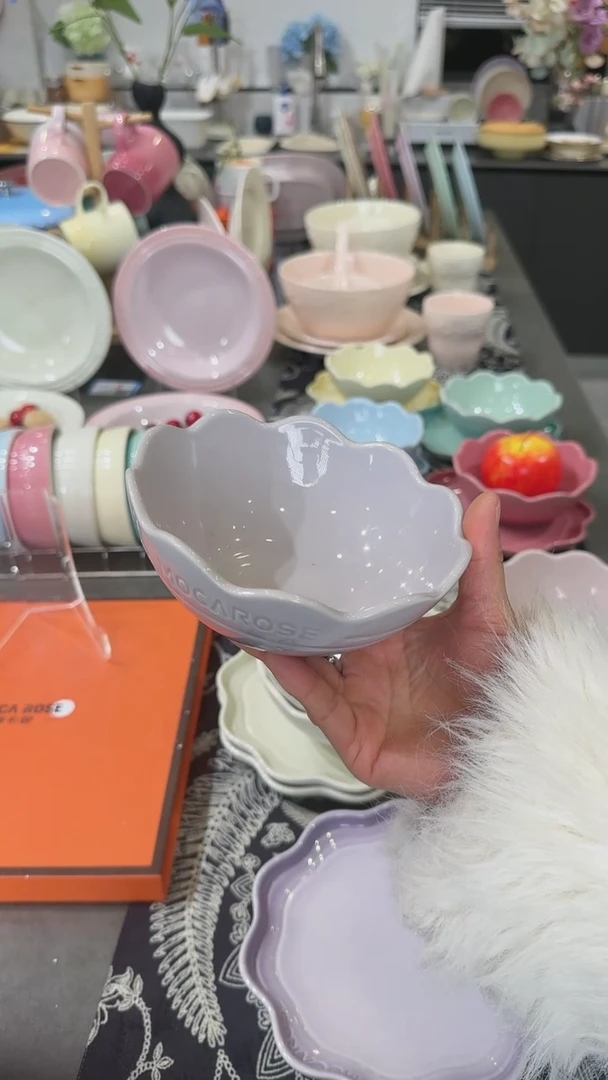 【闪购商品】瓷炻彩花边碗14CM-香芋紫