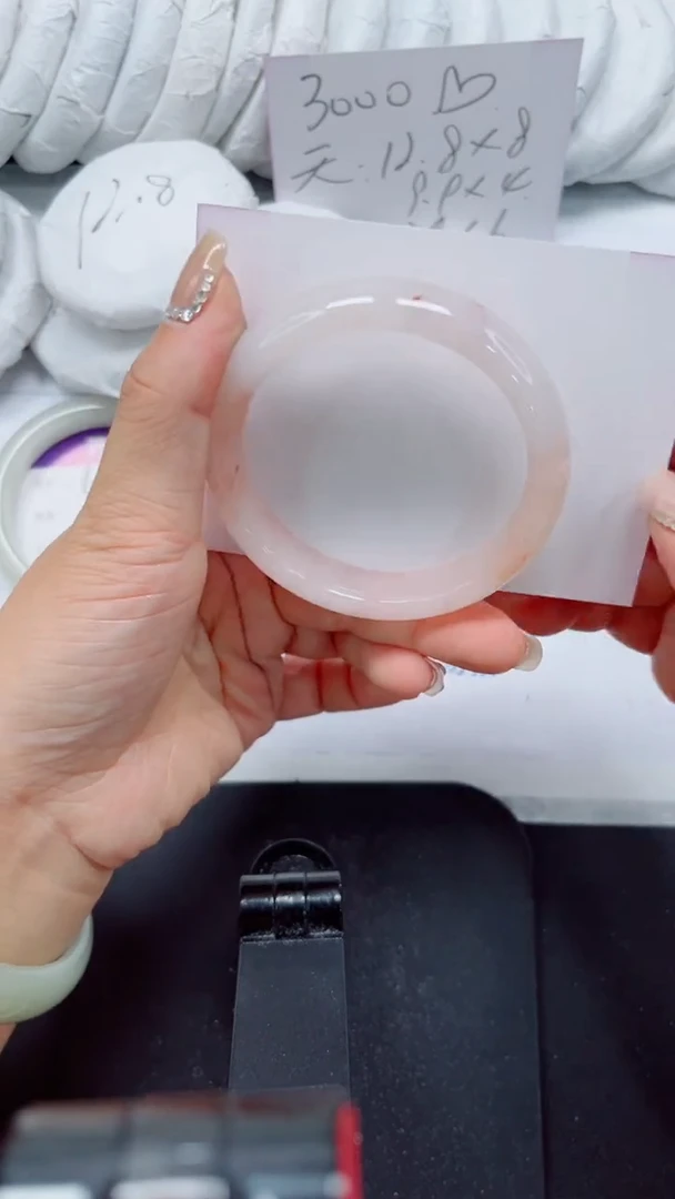 未镶嵌手镯石英质玉64-54.4