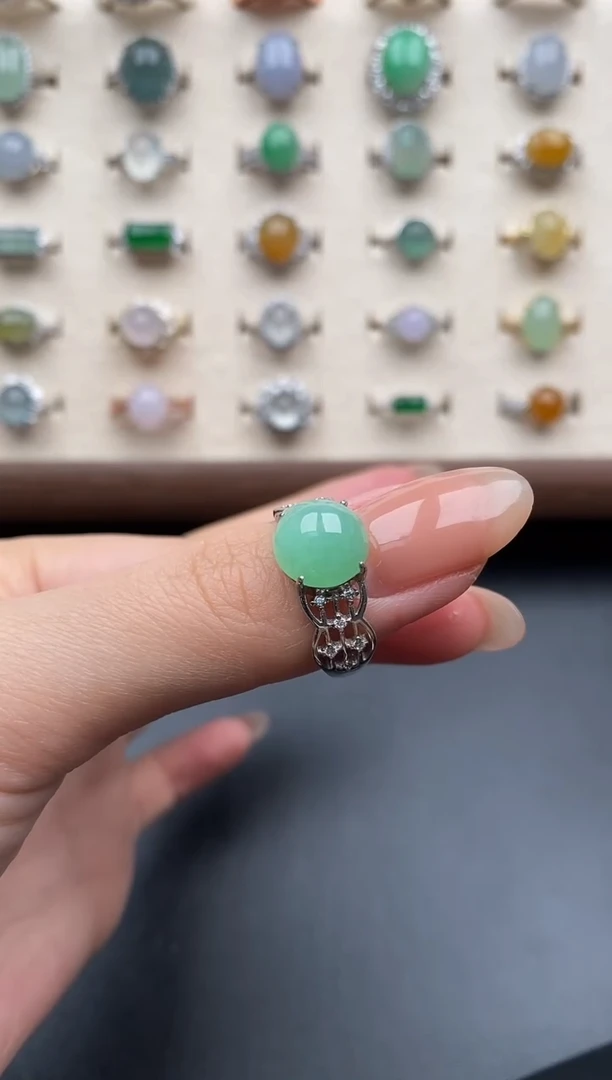 银S925镶嵌戒指翡翠一物一证一礼盒