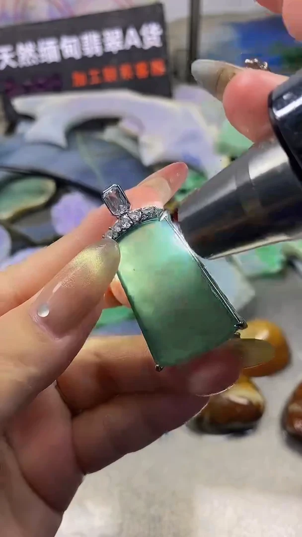 散珠翡翠天然缅甸翡翠A货380