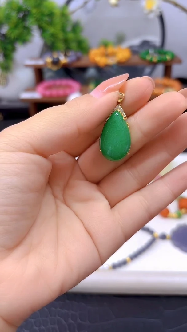 吊坠(不含链)未镶嵌翡翠D135