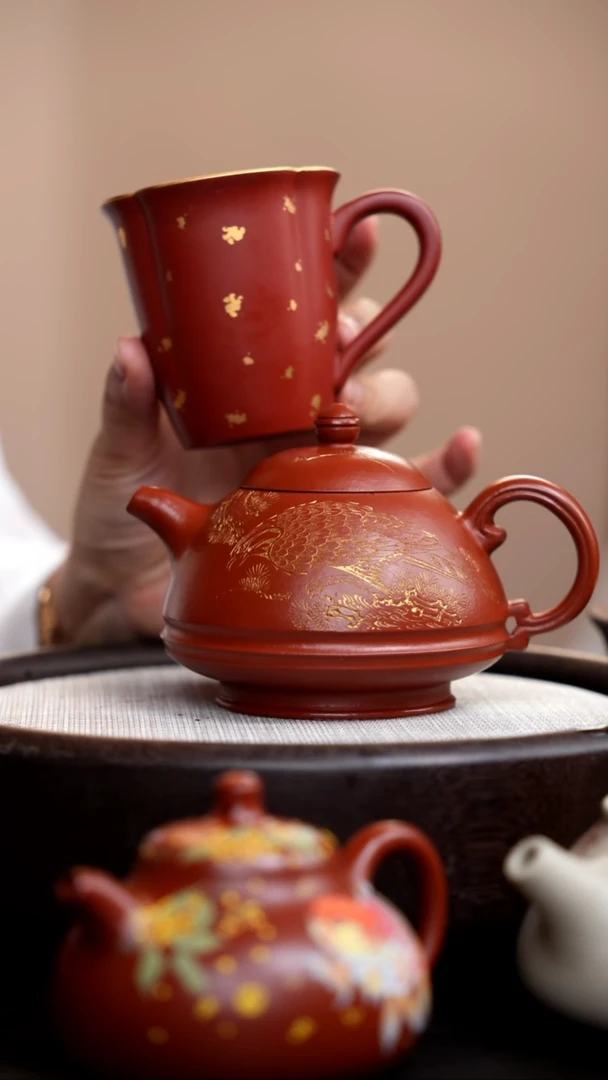 茶壶紫砂大红袍玉笠刻鹰+杯