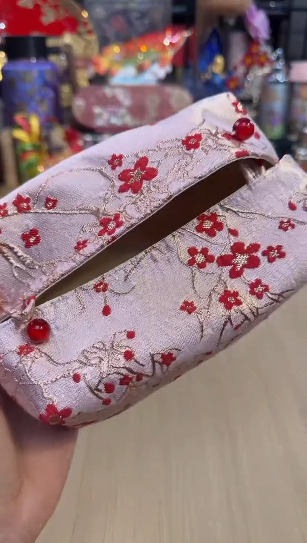 80红色车挂纸巾包