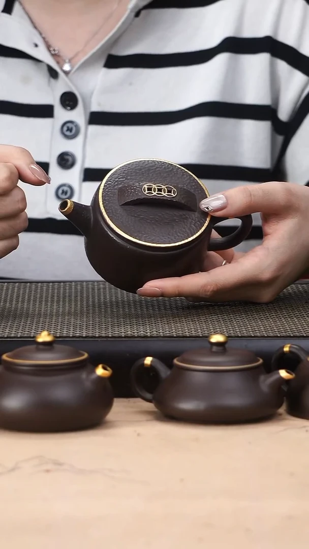 茶壶紫砂四号井茄皮紫泥描金锤纹汉瓦160cc