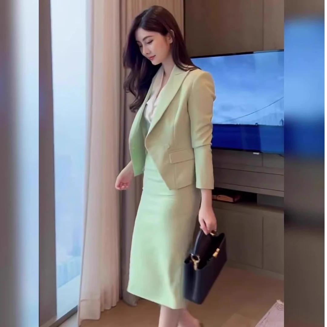 设计感小众时尚洋气西装套装裙女2025新款气质高级感小西服两件套