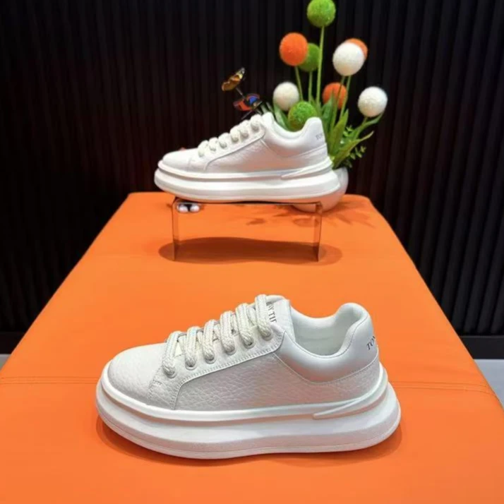 男鞋2025秋季新款小白鞋男款鞋子轻奢百搭潮流男士时尚休闲鞋透气