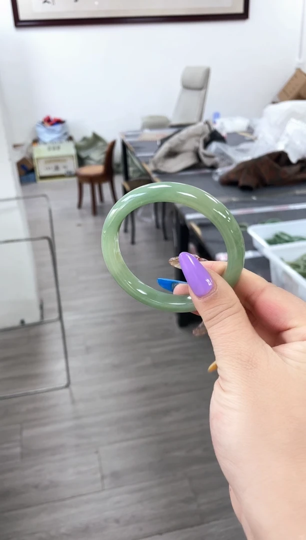 未镶嵌绿色密玉镯子密玉（石英质玉）美**天美好一天59