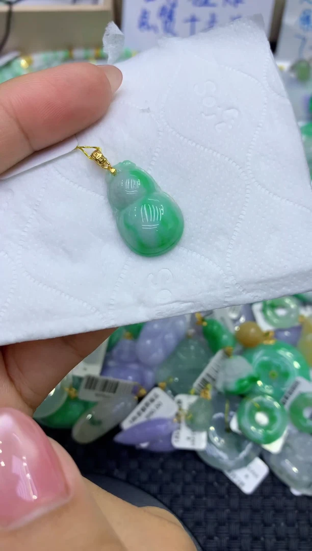 颈饰未镶嵌翡翠天然缅甸A货翡翠