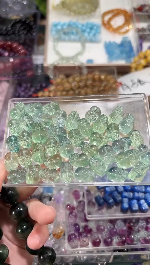 【闪购商品】萤石手串未镶嵌绿萤石貔貅一个宽卡10-11