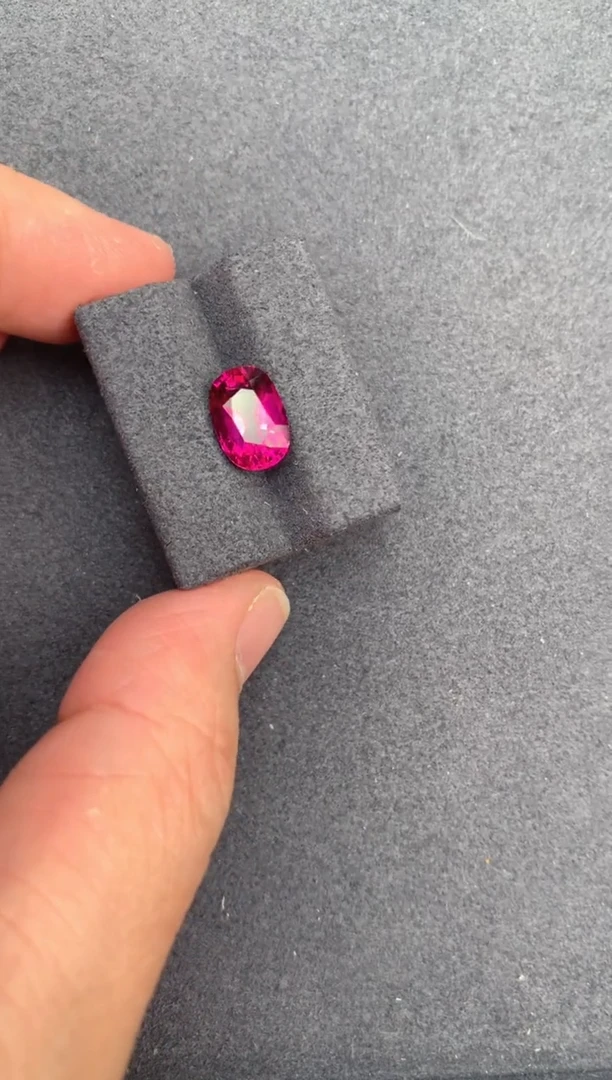 【闪购商品】碧玺裸石未镶嵌2.3ct卢比莱