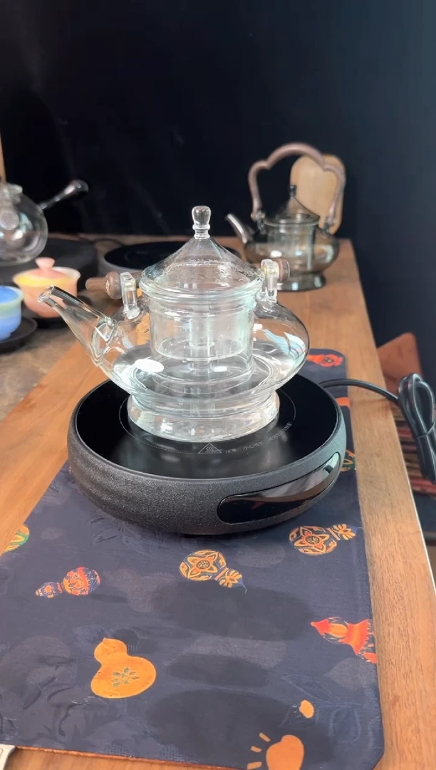电陶炉加白色v壶
