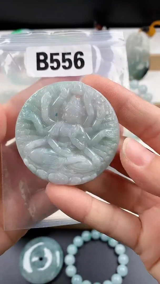 颈饰未镶嵌翡翠天然翡翠吊坠挂件