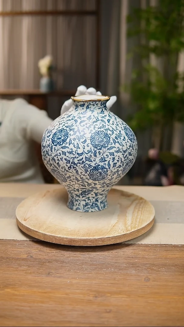 【闪购商品】陶瓷 花器青花瓷缠枝莲灯笼