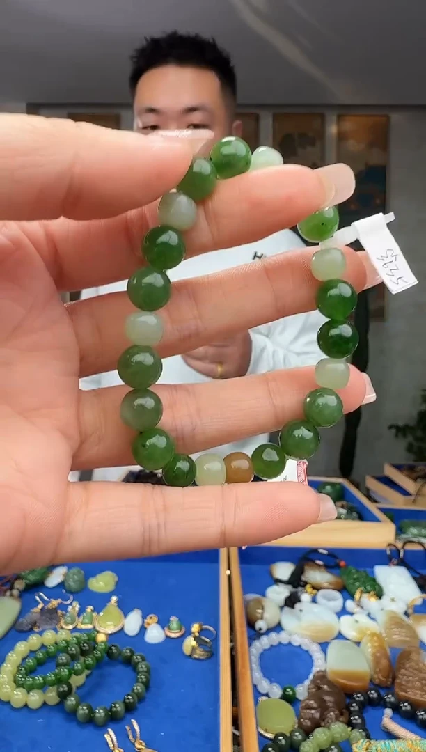 颈饰未镶嵌和田玉拍一发一