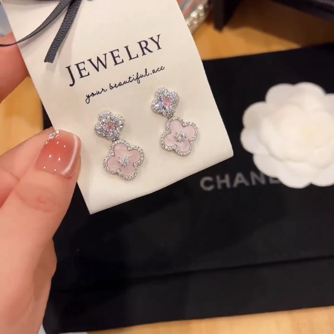 925银耳饰 925银针耳饰淡粉色四叶草耳钉2025新款耳环轻奢高级感