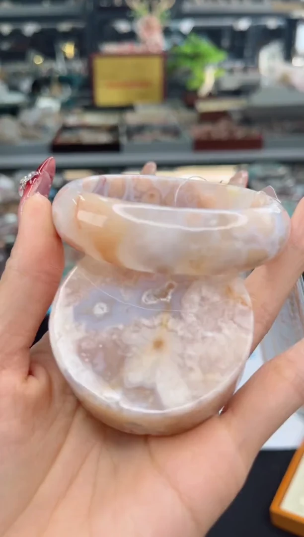 【闪购商品】石英质玉手镯未镶嵌59圈口（赠品镯心）3430172