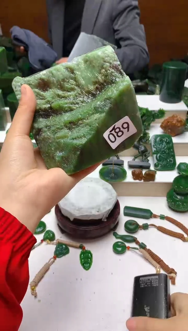 未镶嵌和田玉珠宝半成品1