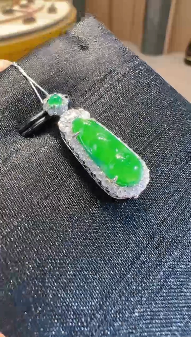【闪购商品】翡翠吊坠(不含链)银S925镶嵌多样性发货一件