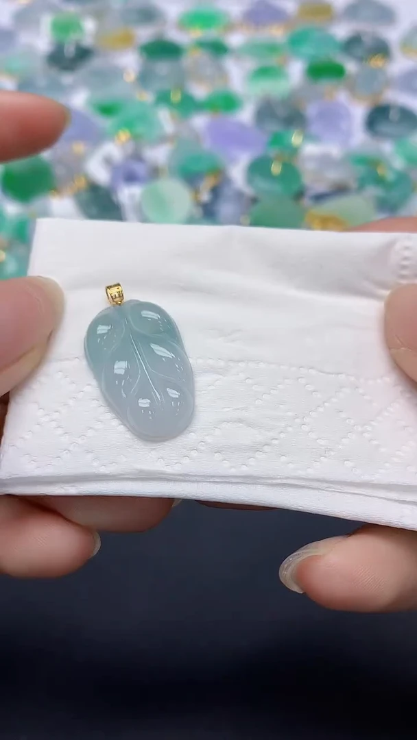 翡翠未镶嵌颈饰天然缅甸a货翡翠