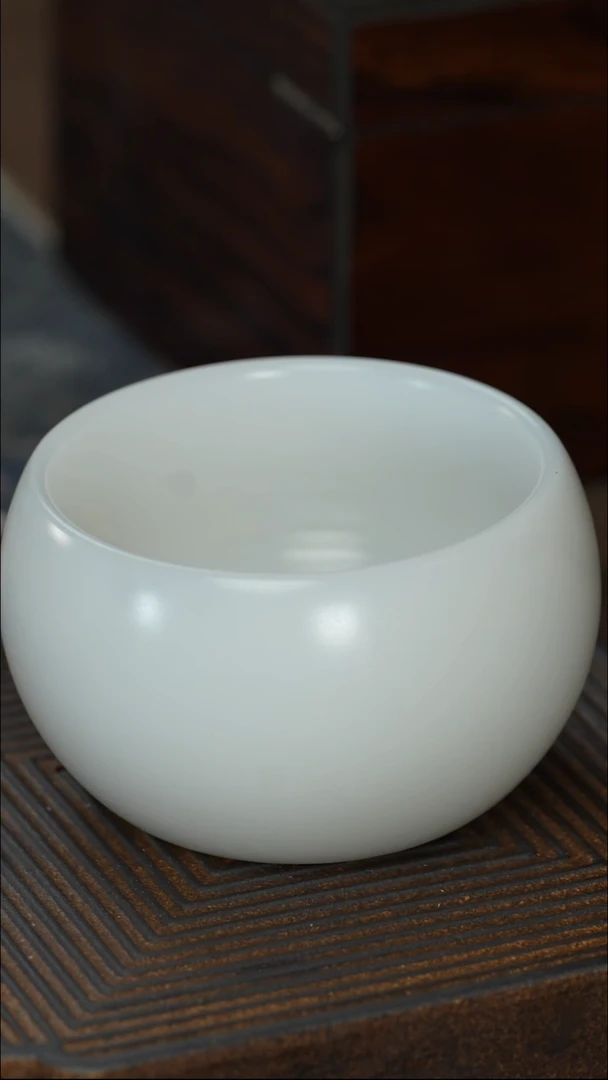 【A】【白瓷冰玉大罗汉杯】【以佳礼盒】