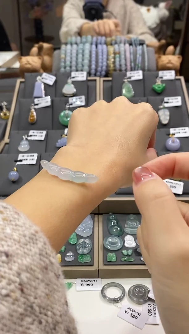 颈饰未镶嵌翡翠竹节