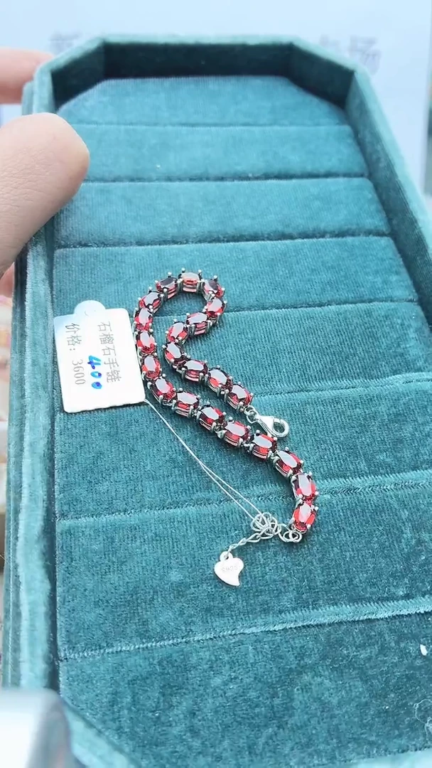银S925镶嵌手链石榴石504ZB1119产品一个（多样性）