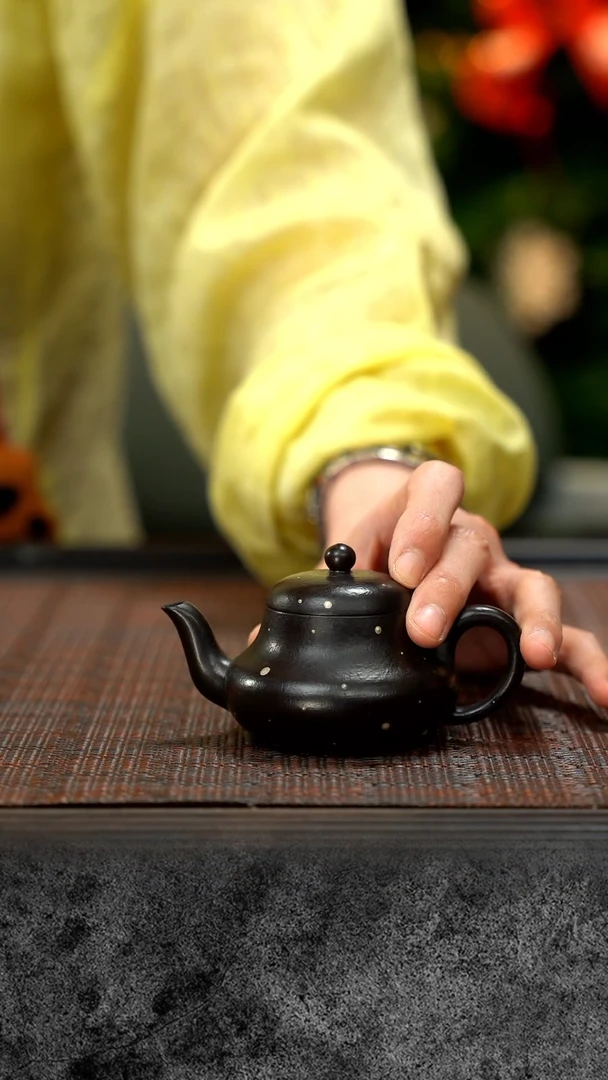 【闪购商品】紫砂茶壶波点 君德 ZCJ