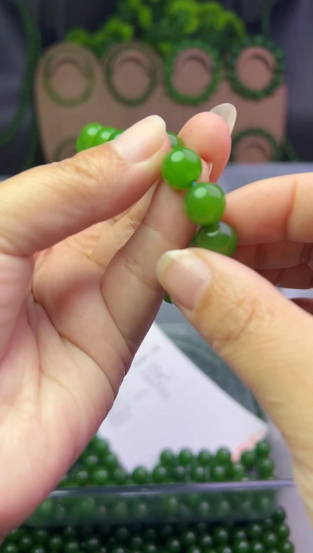 编织品盛****憨卡4 的120颗杨绿色