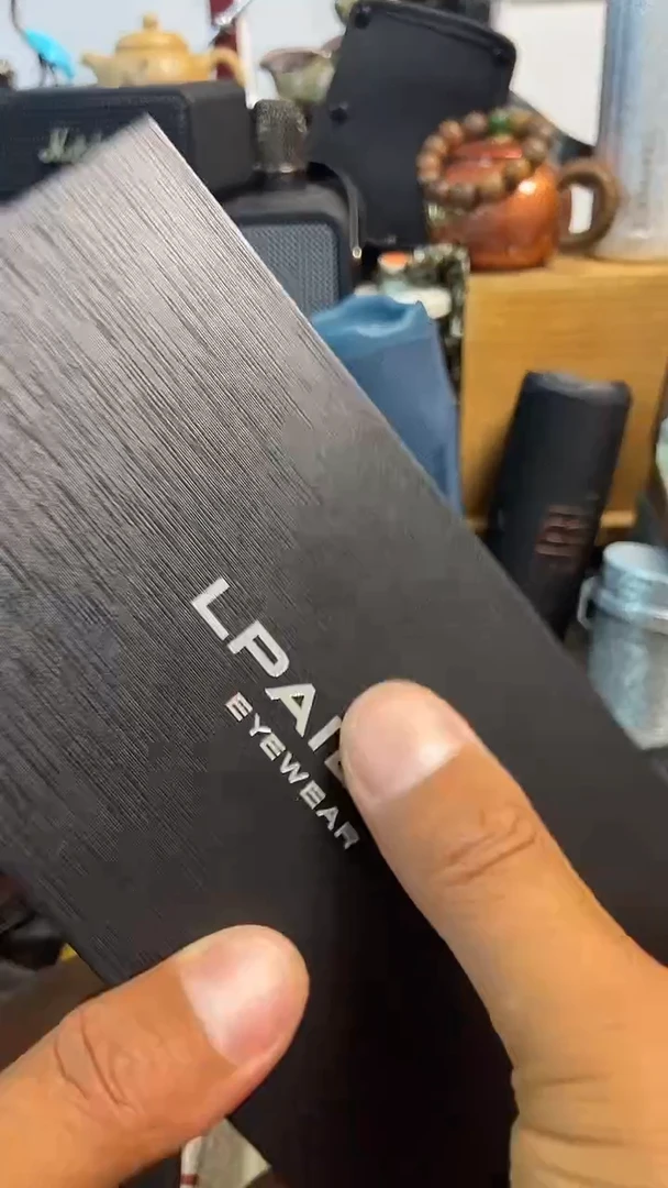 瓷片闪购商品，如图所示