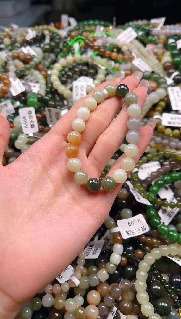 未镶嵌和田玉挂件1