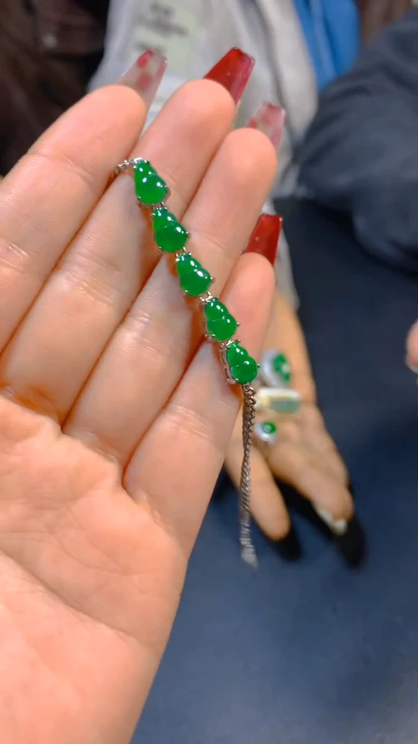 【闪购商品】翡翠手链未镶嵌0615631067多样性发一