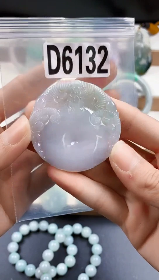 颈饰未镶嵌翡翠天然翡翠吊坠挂件