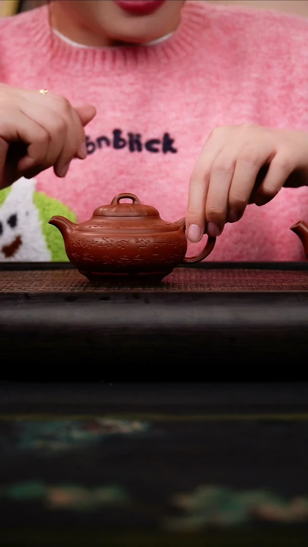 茶壶紫砂红皮龙